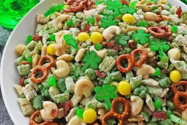 Leprechaun Snack Mix