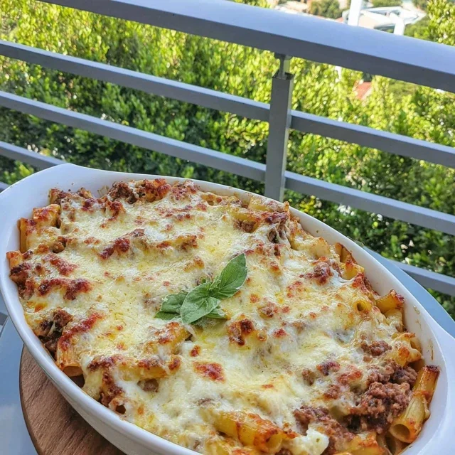 Baked Rigatoni Casserole with Sausage and Ricotta