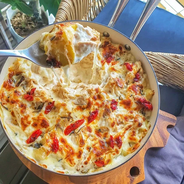 Greek Yogurt and Lemon Roasted Chicken Casserole